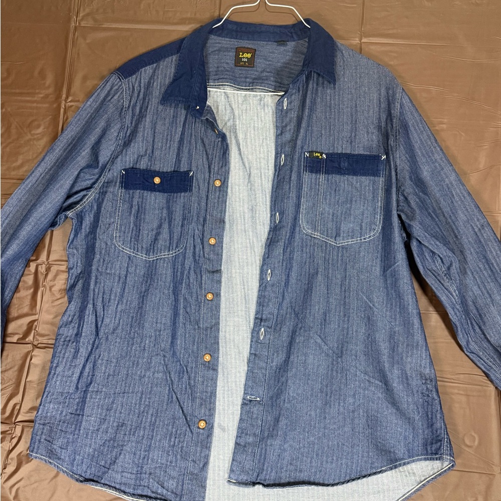 Vintage Lee 101 Indigo Blue Shirt with brown buttons